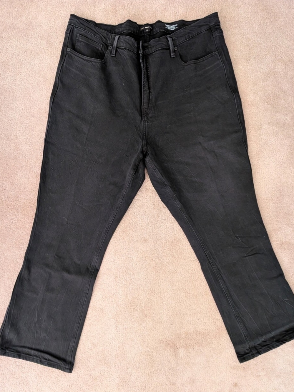 Good American Kick Flair Jeans